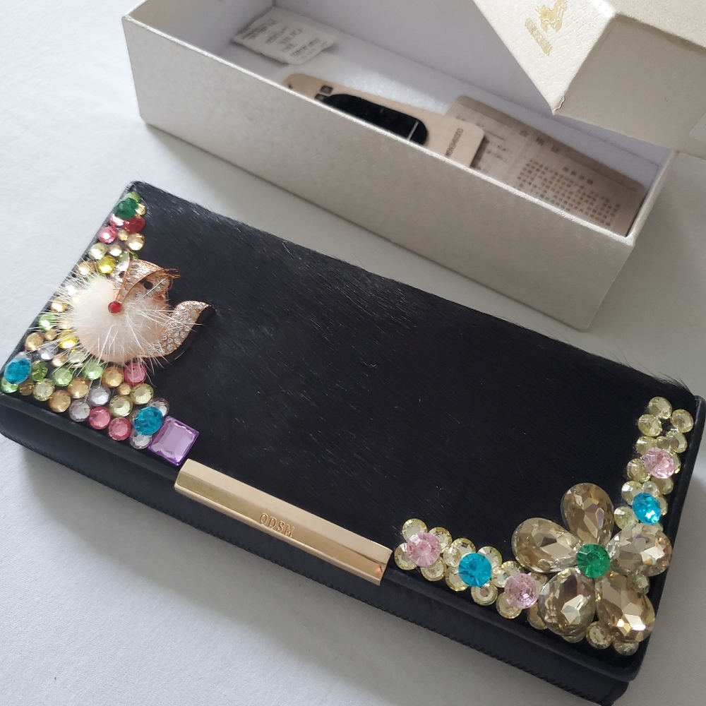 GENUINE LEATHER WALLET WITH HANDMADE JEWELS